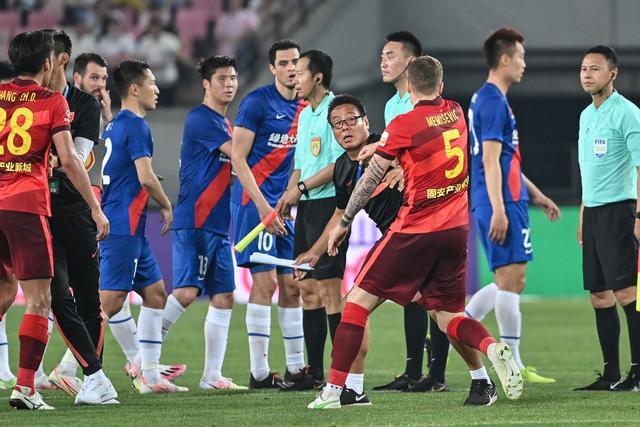 世界杯-黄仁范传射建功吴贤揆破门 韩国2-1逆转捷克迎开门红